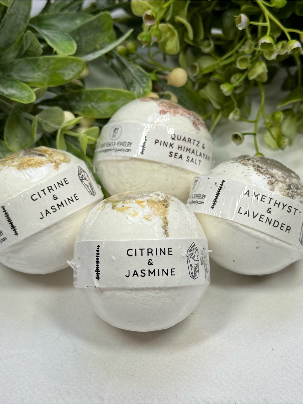 4 Crystal And Flower Bath Bombs, Rage Gems & Jewelry. Citrine, Quartz, Amethyst